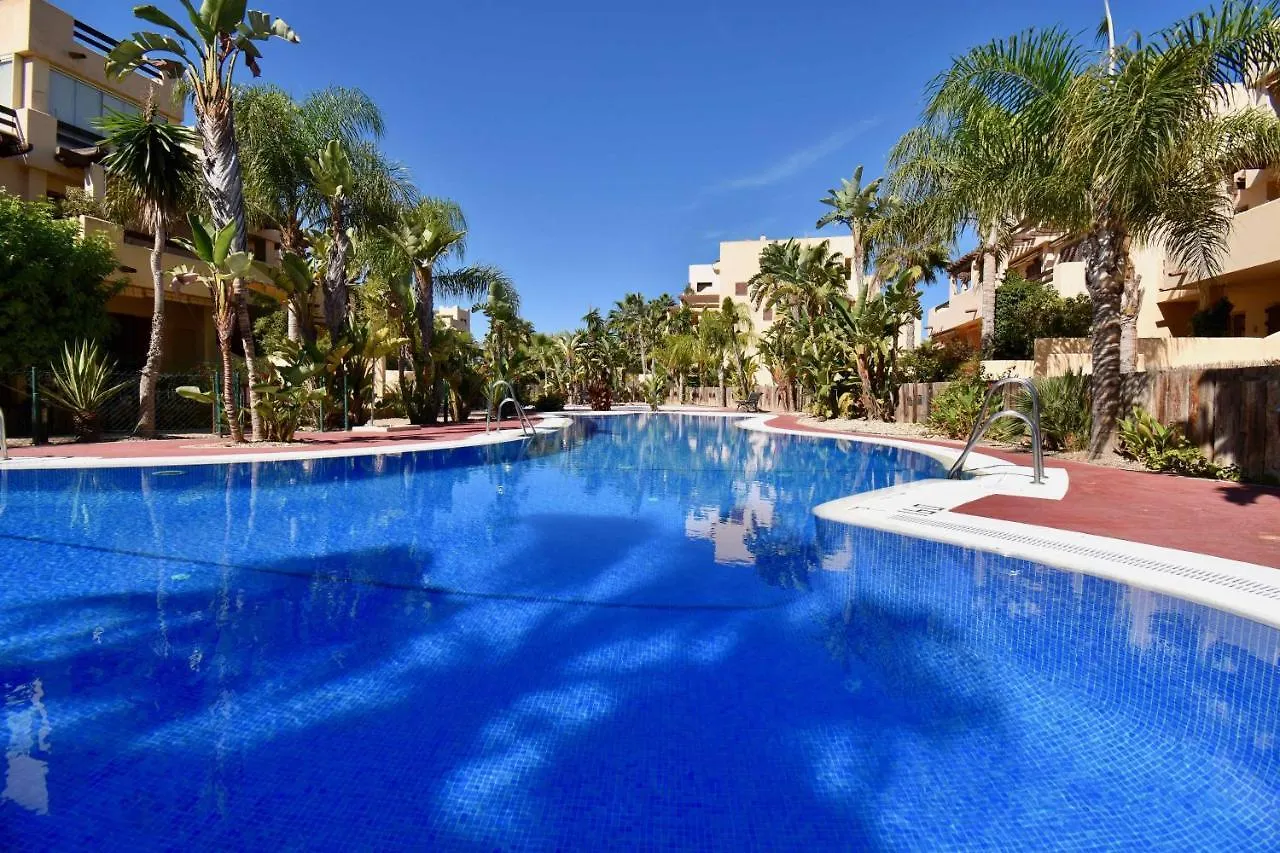 Bahía Marinas - Tu casa con Jardín Privado! Apartamento Vera